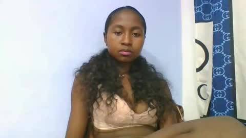 chantale483461 online show from March 6, 7:29 am