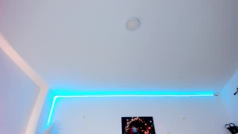   online show from September 26, 3:09 pm