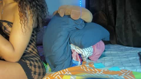 chantellebony online show from April 3, 8:54 am