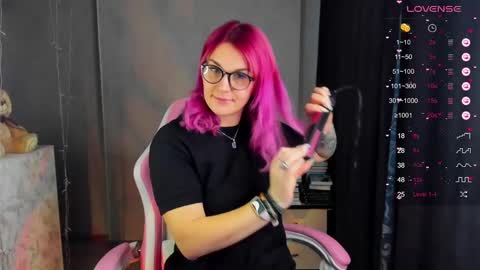 Suzanna Snow online show from January 19, 5:05 am