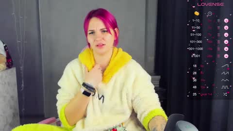 Suzanna Snow online show from January 11, 4:06 am