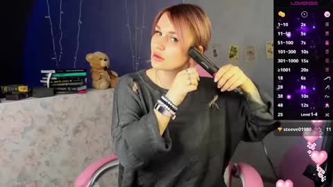 Suzanna Snow online show from March 6, 4:30 am