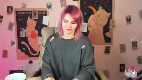 Suzanna Snow online show from November 1, 5:17 am