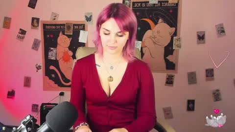 Suzanna Snow online show from October 26, 5:41 am