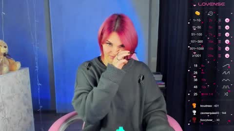 Suzanna Snow online show from February 3, 8:02 am