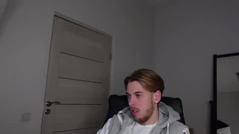 CHARLES SINS online show from March 3, 4:47 pm