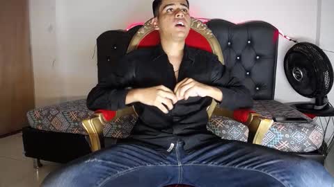 Charlie online show from November 2, 4:01 am