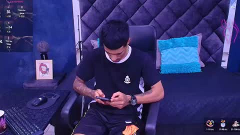 Charlie oconnor online show from February 26, 4:49 am