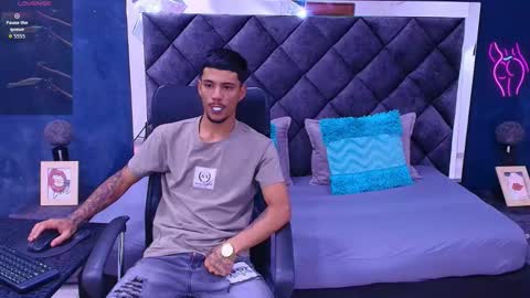 Charlie oconnor online show from February 25, 2:15 am