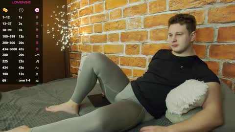 Charlie Smiley online show from December 22, 5:14 am