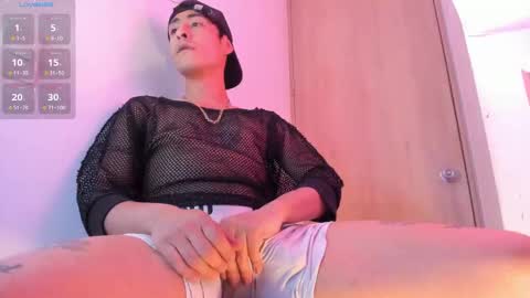 Snapshot of charliedubdub chatting on October 17, 2:15 am Charlie Marley INDEPENDENT MODEL online show from October 17, 2:15 am
