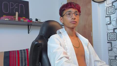 Charles Russo online show from December 4, 8:06 am