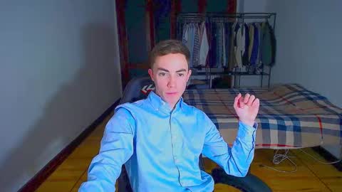 Snapshot of charlieseyer chatting on January 30, 12:48 pm carlos reyes online show from January 30, 12:48 pm