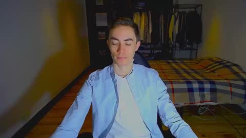 Snapshot of charlieseyer chatting on January 31, 8:22 am carlos reyes online show from January 31, 8:22 am