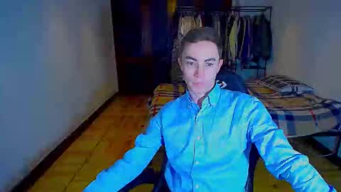 Snapshot of charlieseyer chatting on January 30, 8:31 pm carlos reyes online show from January 30, 8:31 pm