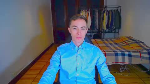 Snapshot of charlieseyer chatting on January 30, 9:04 am carlos reyes online show from January 30, 9:04 am
