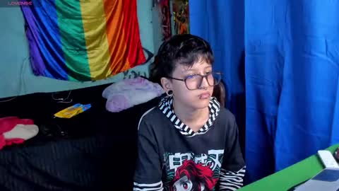 Charlie online show from December 15, 1:34 am