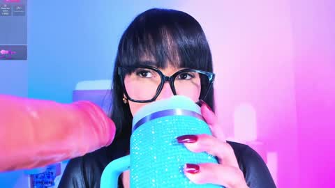 Charloott Evans online show from February 4, 1:12 am