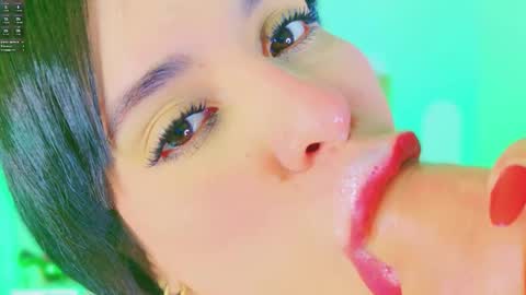 Charloott Evans online show from September 18, 6:17 am