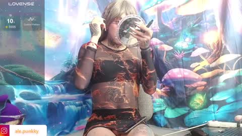 Snapshot of charlotbelucci_ chatting on January 16, 1:36 pm Ale punky online show from January 16, 1:36 pm
