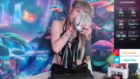 Snapshot of charlotbelucci_ chatting on February 11, 1:09 pm Ale punky online show from February 11, 1:09 pm