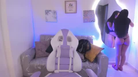    online show from January 8, 9:09 pm