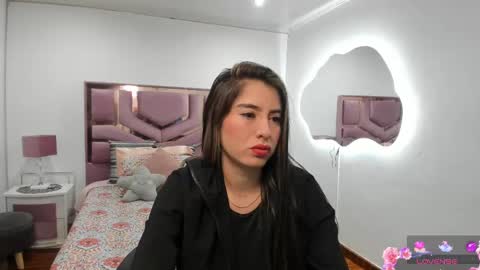 Charlote online show from February 17, 7:12 pm