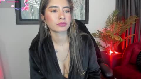 Charlote online show from February 26, 6:48 pm