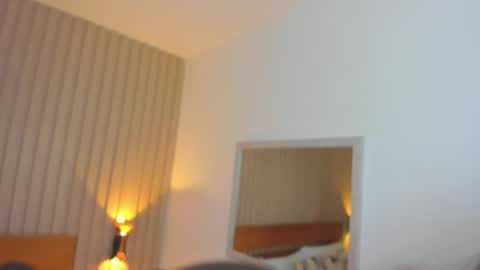 charlotee18_ online show from November 9, 2:15 am