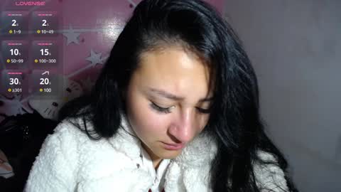 charlott_daphne online show from February 8, 8:20 am