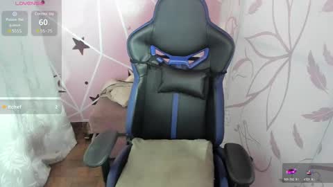 charlott_daphne online show from December 24, 12:00 am