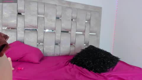 Charlotte online show from October 8, 1:06 pm