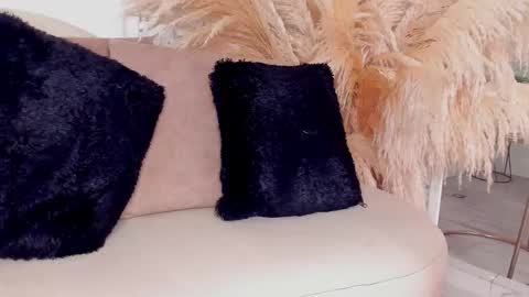   Charlotte  online show from December 5, 9:01 pm