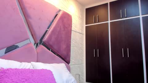 Charlotte Icee online show from October 8, 7:09 pm