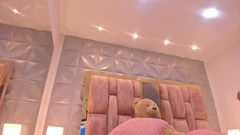 Charlotte Icee online show from April 13, 4:00 pm