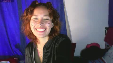 Snapshot of charlotte_morh_ chatting on October 23, 5:31 am charlotte_morh_ online show from October 23, 5:31 am