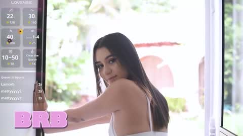 Charlotte online show from December 7, 9:06 pm