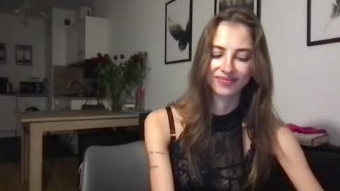 Charlotte Roche online show from February 20, 5:20 pm