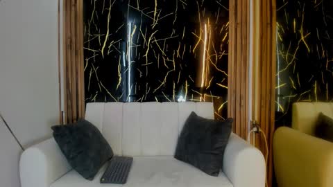 charlotte_skinny23_aws online show from November 5, 7:38 pm