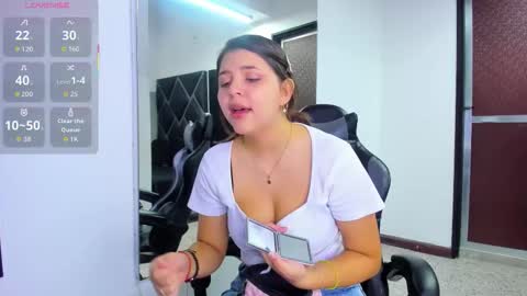 charlottee_starr online show from October 14, 8:45 pm