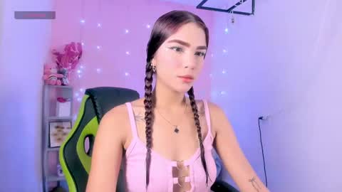 charlotteee online show from October 4, 8:34 am