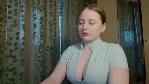 Kira online show from February 5, 1:22 pm