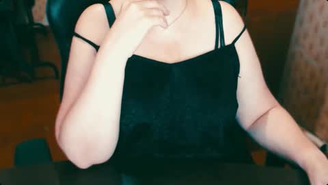 CharlotteXTasty online show from October 8, 11:27 am