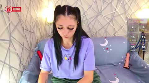 CharmingLIA online show from October 28, 2:01 am