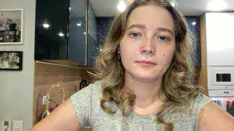 Sarah online show from September 27, 3:43 pm