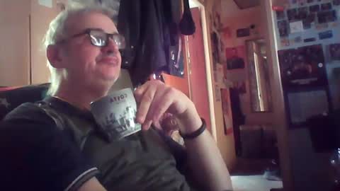 lee online show from August 1, 1:13 pm