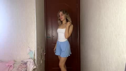 Milissa online show from September 24, 2:13 pm