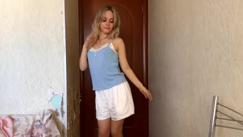 Milissa online show from September 17, 11:57 am