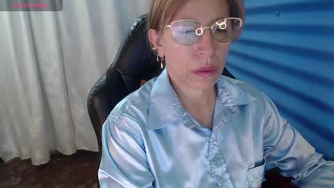 CHAYLA VICTORIA RUIZ  online show from April 1, 1:41 pm