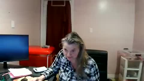 chealsiek online show from November 4, 11:28 pm